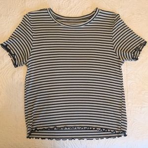 american eagle lettuce hem top sz L